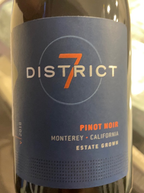 District 7 - Pinot Noir - 2018